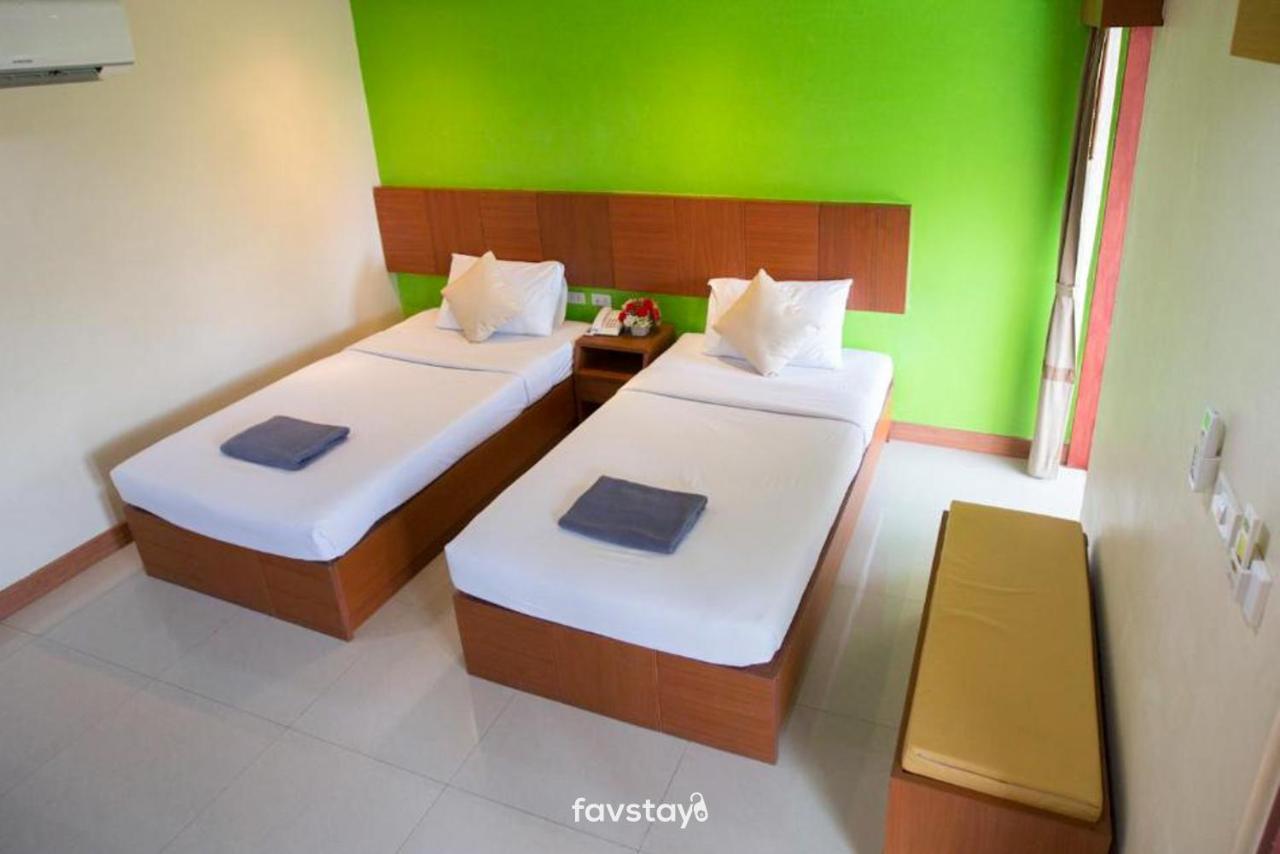 Twin Palms Suites And Residence Pattaya Ngoại thất bức ảnh