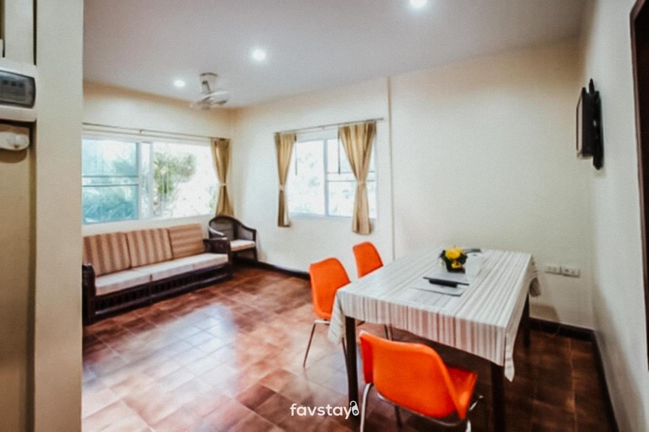 Twin Palms Suites And Residence Pattaya Ngoại thất bức ảnh