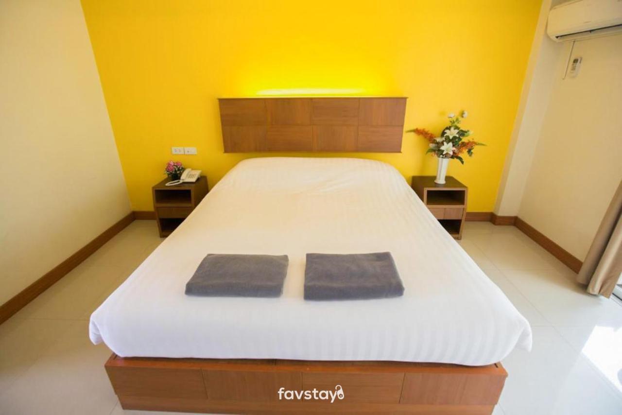 Twin Palms Suites And Residence Pattaya Ngoại thất bức ảnh