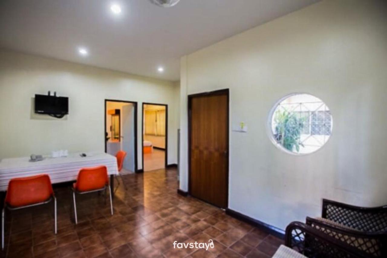 Twin Palms Suites And Residence Pattaya Ngoại thất bức ảnh