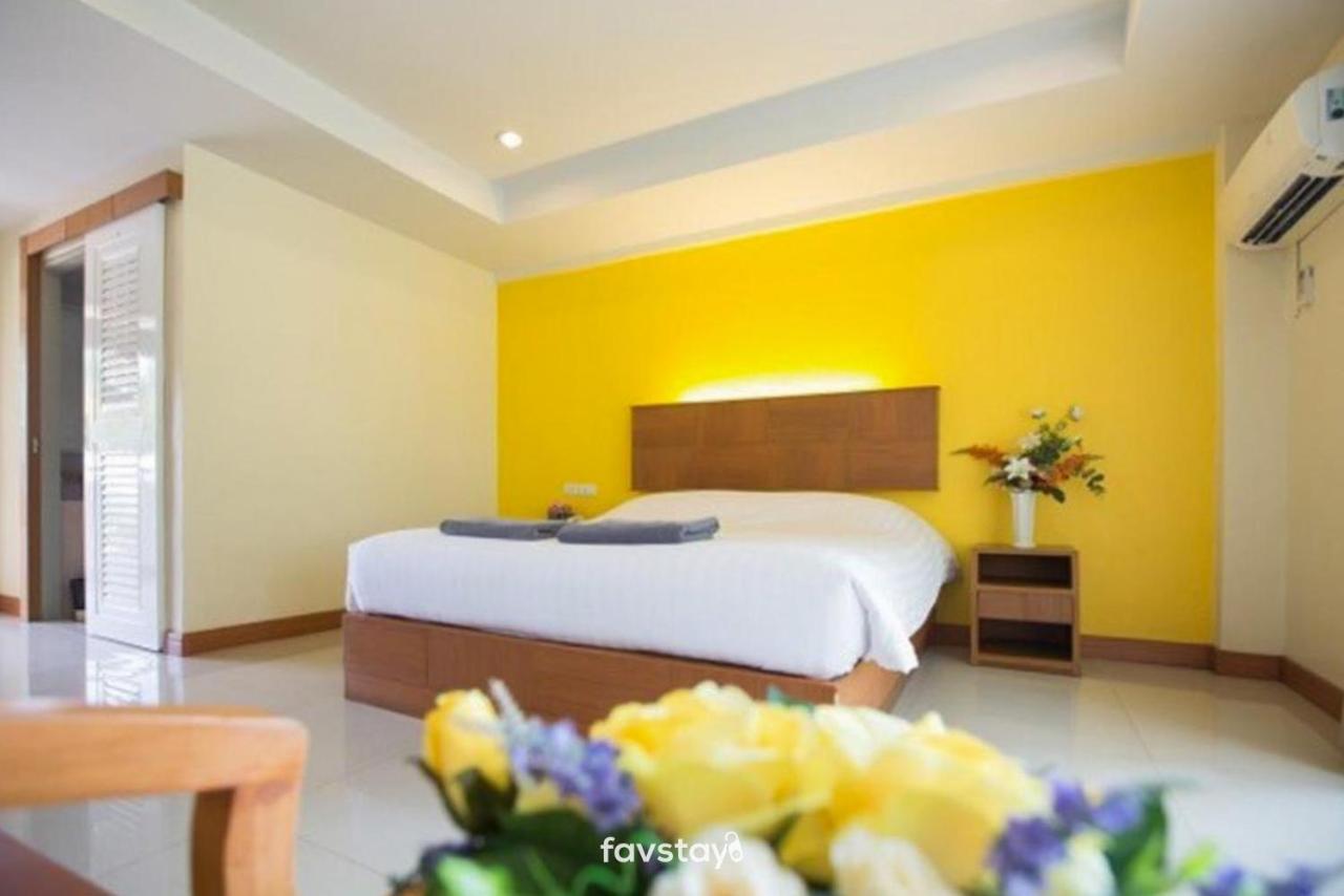Twin Palms Suites And Residence Pattaya Ngoại thất bức ảnh