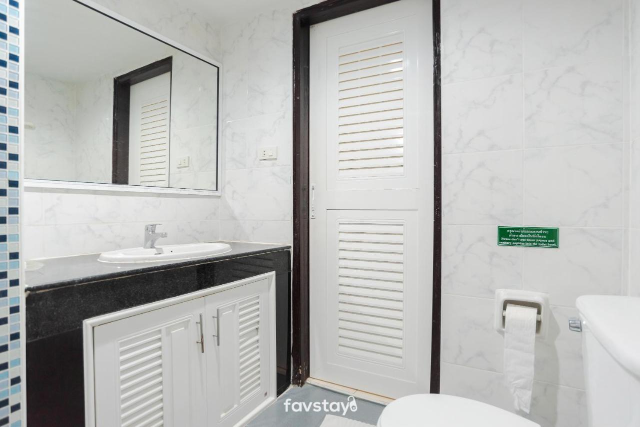 Twin Palms Suites And Residence Pattaya Ngoại thất bức ảnh